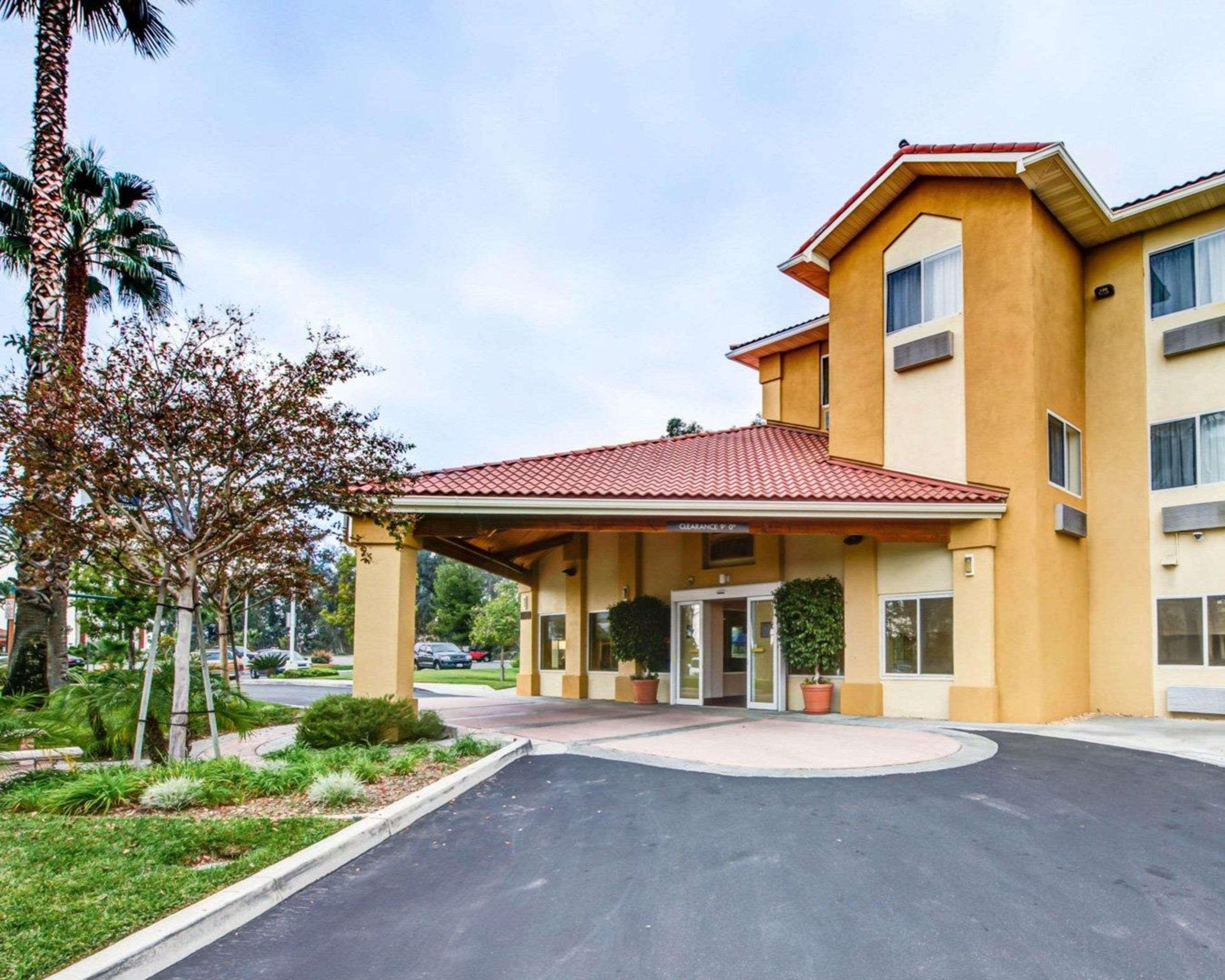 Comfort Inn Fontana Extérieur photo